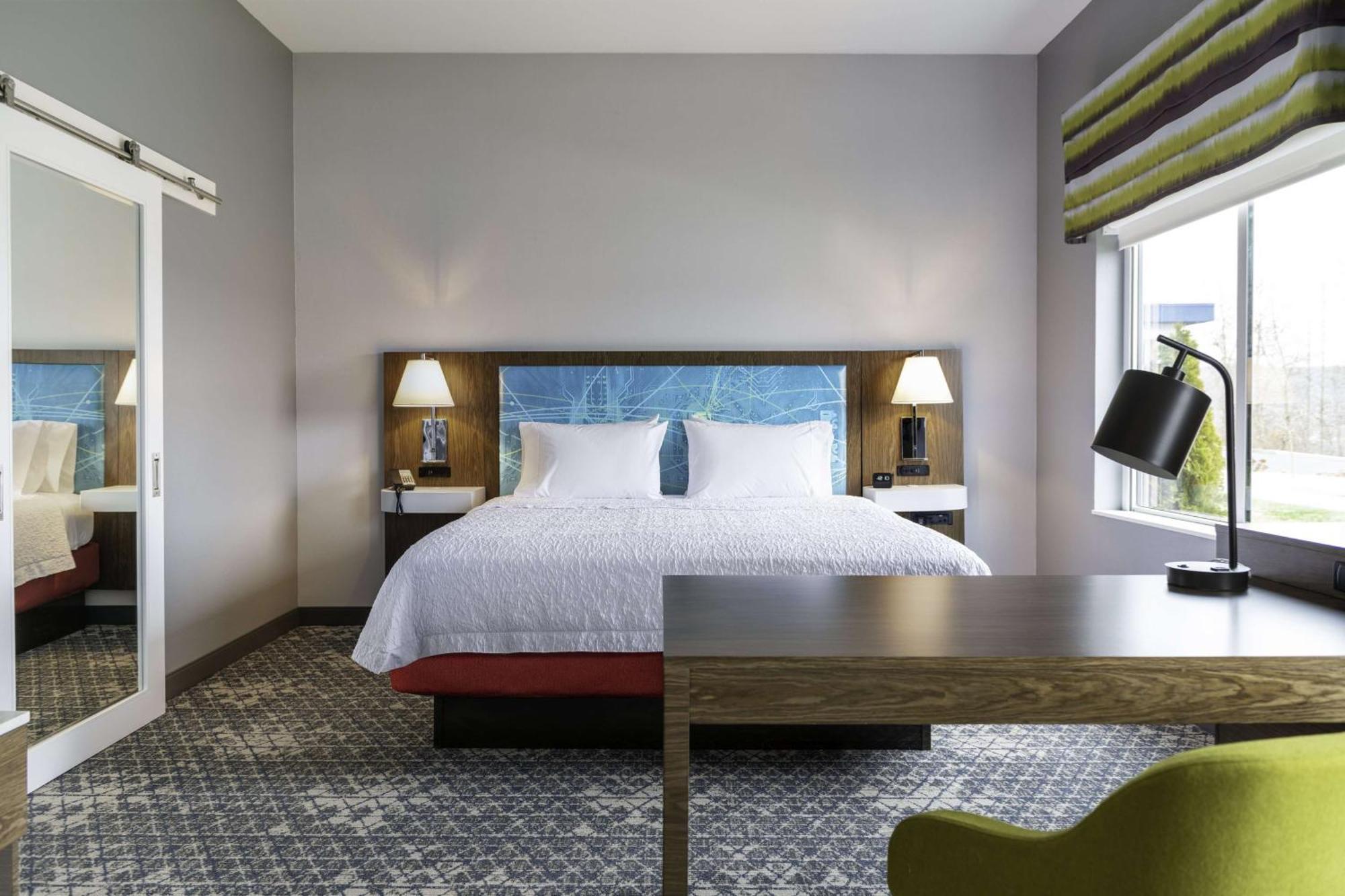 Hampton Inn & Suites Pittsburgh New Stanton Pa Buitenkant foto